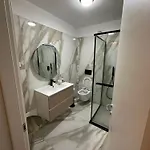 White Titanic Luxury Mamaia Lägenhet Năvodari