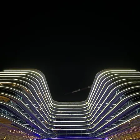 Apartment White Titanic Luxury Mamaia *