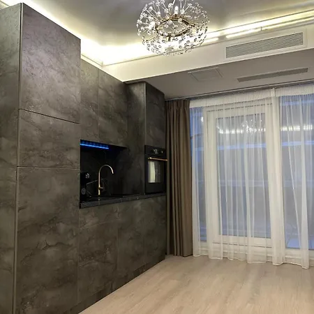Apartment White Titanic Luxury Mamaia